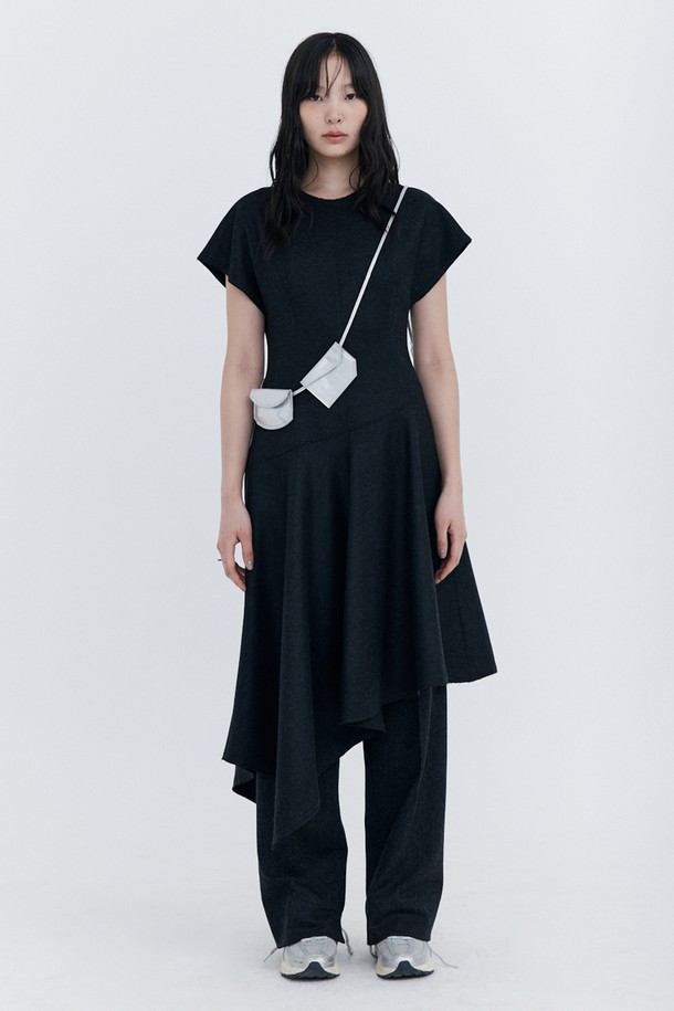 WNDERKAMMER - 반소매 원피스 - Raw-cut Wool Dress_Charcoal