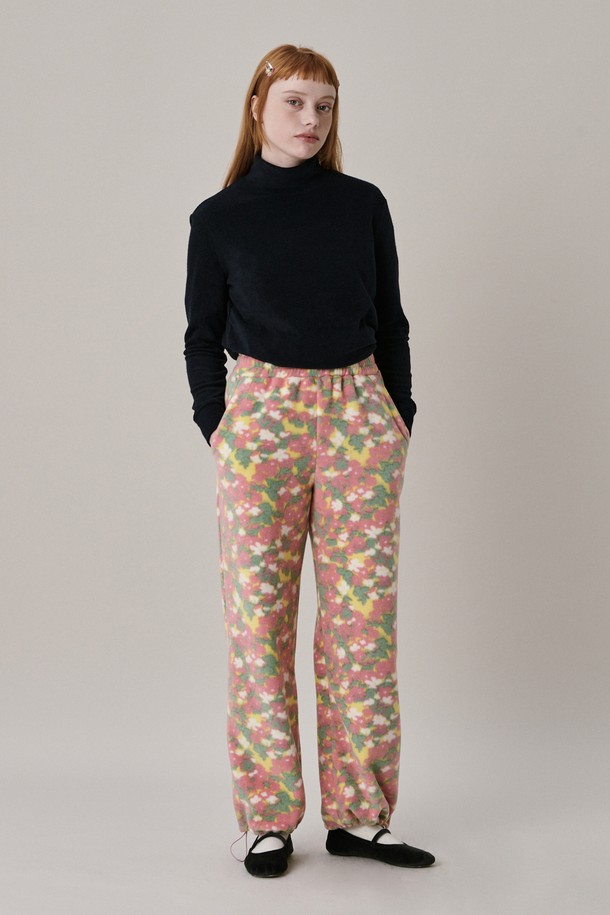 JUNEJUNE SPACE - 롱/미디팬츠 - Flower Fleece Jogger Pants_Pink