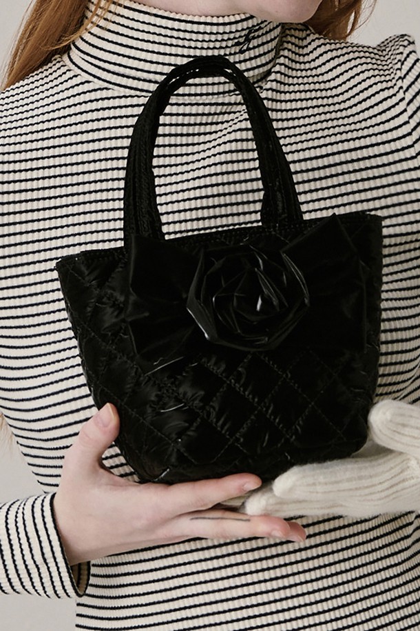 JUNEJUNE SPACE - 토트백 - Quilted Ribbon Mini bag_Black