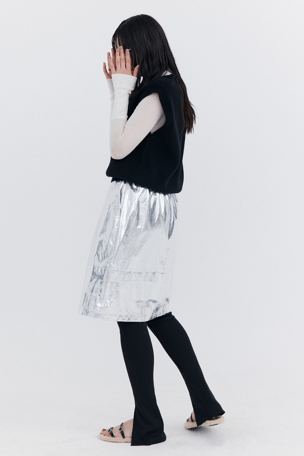 WNDERKAMMER - 미디스커트 - Raw-cut Tuck Skirt_Silver