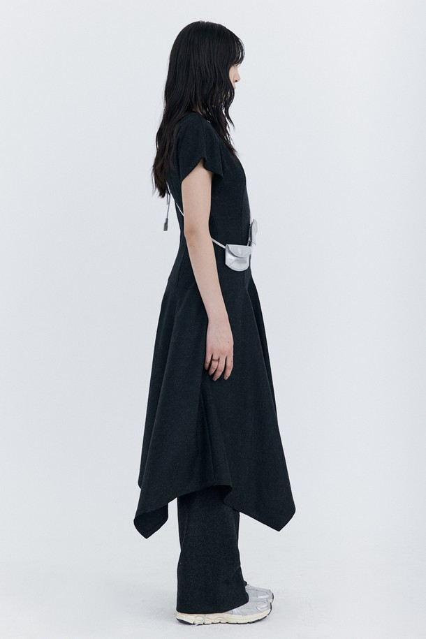 WNDERKAMMER - 반소매 원피스 - Raw-cut Wool Dress_Charcoal