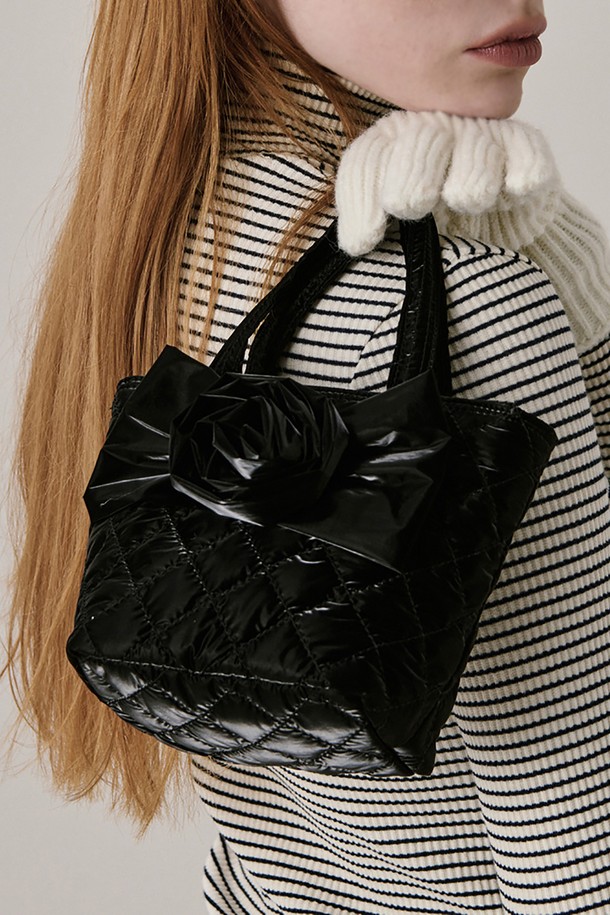 JUNEJUNE SPACE - 토트백 - Quilted Ribbon Mini bag_Black