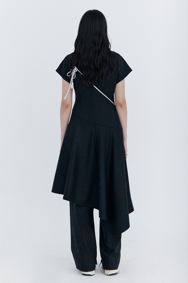 WNDERKAMMER - 반소매 원피스 - Raw-cut Wool Dress_Charcoal