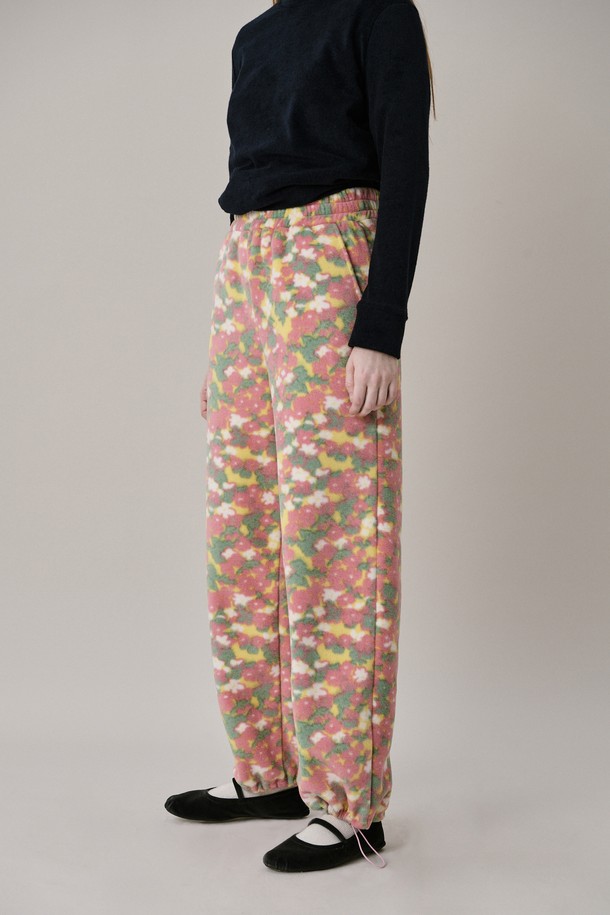 JUNEJUNE SPACE - 롱/미디팬츠 - Flower Fleece Jogger Pants_Pink