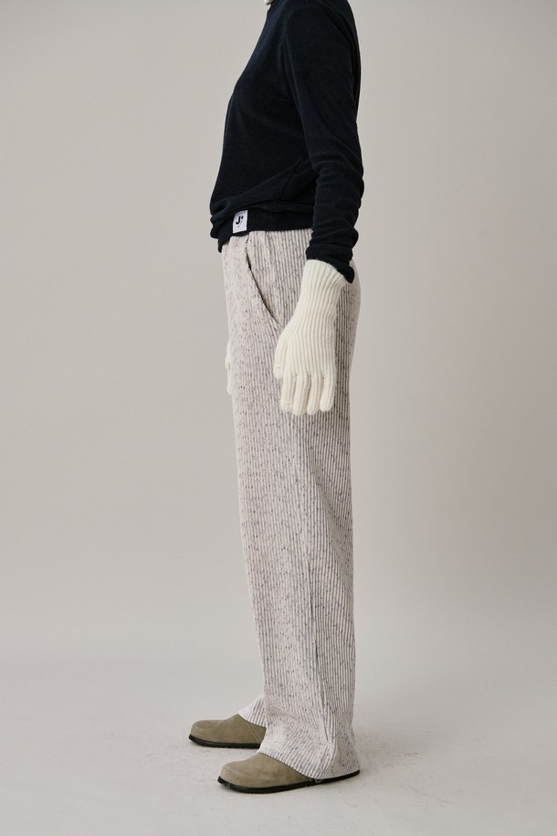 JUNEJUNE SPACE - 롱/미디팬츠 - [10차 리오더] 24 Two Tone Velour Pants_Ivory