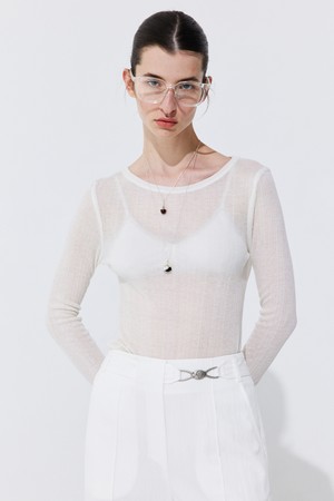 Sheer Neckline T-shirt_Ivory