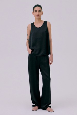 Back Yoke Straight Pants_Black