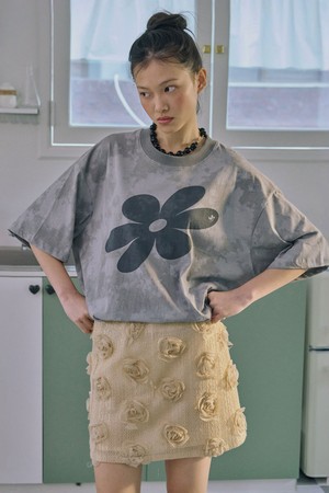 Flower Graphic Tee_Grey