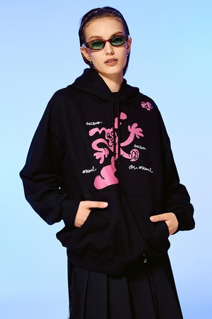 DANCING MOTION HOODIE-BLACK