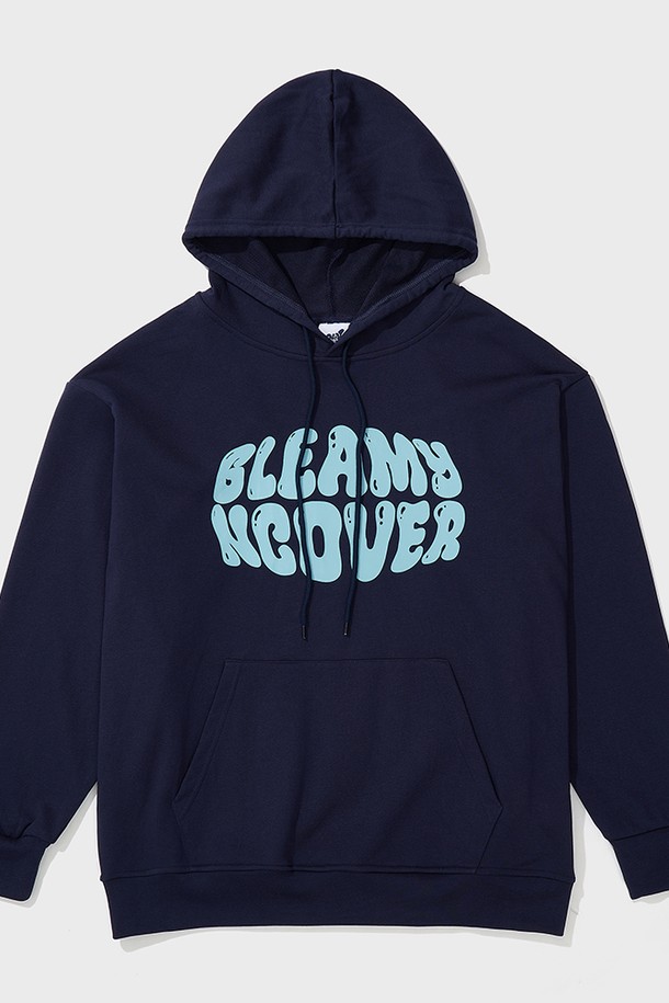 블리미 로고 후드티 네이비는 부드러운 촉감의 면과 폴리에스테르 혼방 소재로 제작되어 봄, 가을, 겨울에 폭넓게 활용하기 좋습니다. 넉넉한 박시핏으로 편안한 착용감을 선사하며, 일상, 집콕룩, 산책룩 등 다양한 TPO에 잘 어울립니다. 삼단주리 원단, 텐더 가공, 텀블 가공을 거쳐 수축을 최소화했으며, 견고한 봉제 마감으로 내구성을 높였습니다. 베이직하고 캐주얼한 스타일을 선호하는 남녀 모두에게 추천하는 네이비 컬러의 후드티입니다. 후드, 긴소매 디자인에 로고 패턴이 돋보이는 제품입니다.
