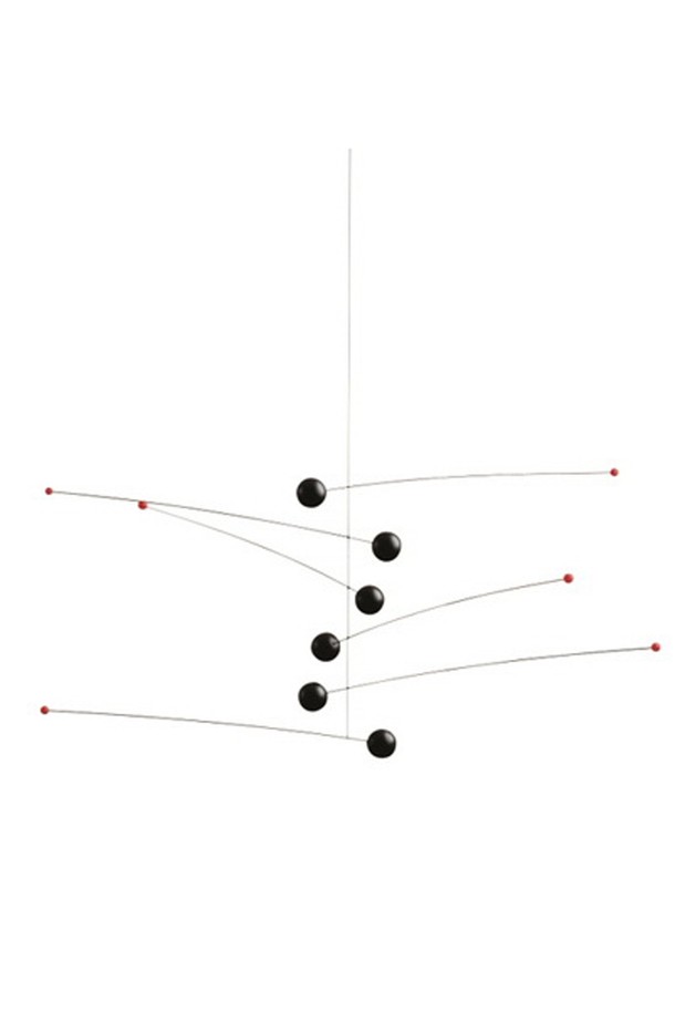 미래 퓨투라 블랙은 1970년에 제작된 플렌스테드의 인테리어 모빌입니다. 목재, 스테인리스 스틸, 실리콘 소재로 제작되었으며, 6개의 행성과 달을 모티브로 한 행성 시스템 디자인이 특징입니다. 다이나믹한 텐션 디자인과 모던, 미니멀 스타일이 조화를 이루어 인테리어 장식에 효과적입니다. 정밀 수공예로 제작되어 조심스러운 취급이 필요하며, 실리콘 접착제로 볼이 부착되어 움직임을 선사합니다.
