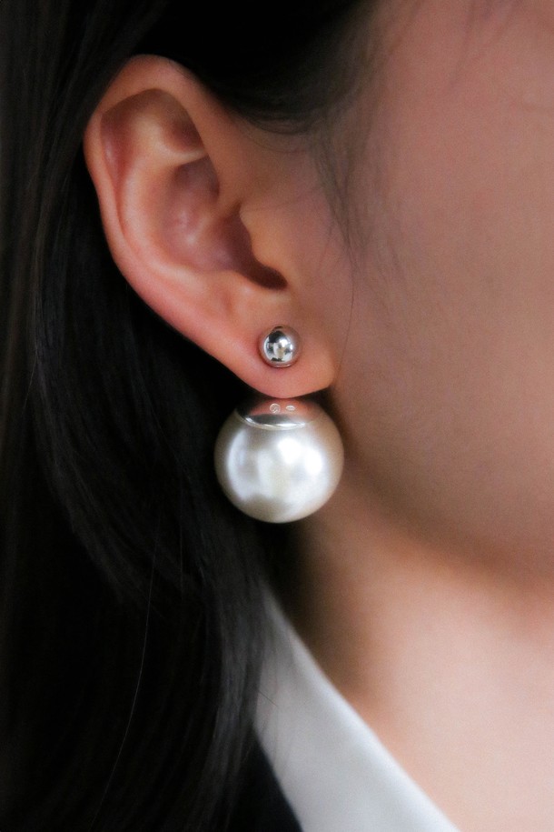 Baked Alaska - 귀걸이 - 25mm Faux Pearl Earrings