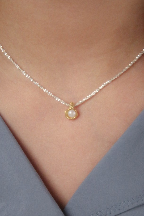 Baked Alaska - 목걸이 - Two-tone Shell Motif Pearl Necklace