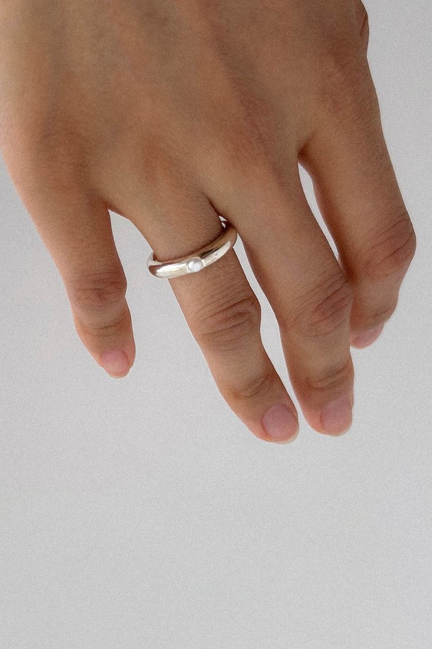 Baked Alaska - 반지 - Stacking Ring 01 - mono pearl, polished finish