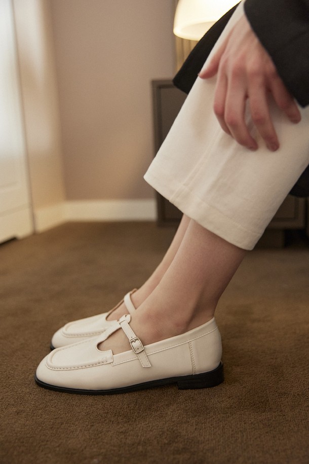 NONLOCAL - 플랫 - T-Strap Flat Shoes - white