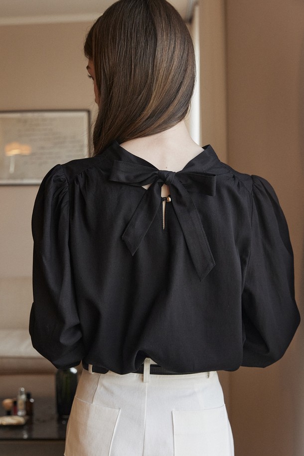 NONLOCAL - 블라우스 - Scarf Tie Goldish Blouse - Black