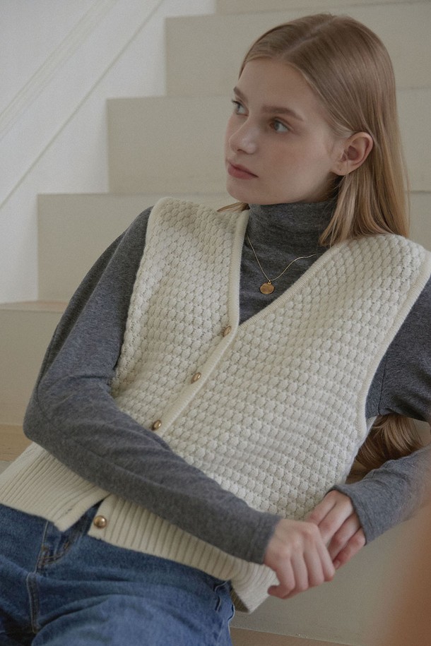 NONLOCAL - 베스트 - Tweed Goldish Knit Vest - Ivory