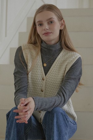 Tweed Goldish Knit Vest - Ivory