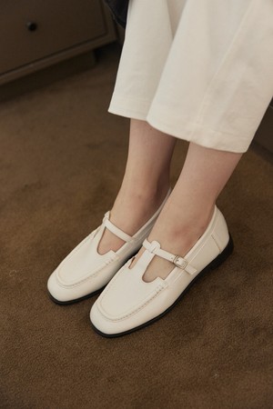 T-Strap Flat Shoes - white