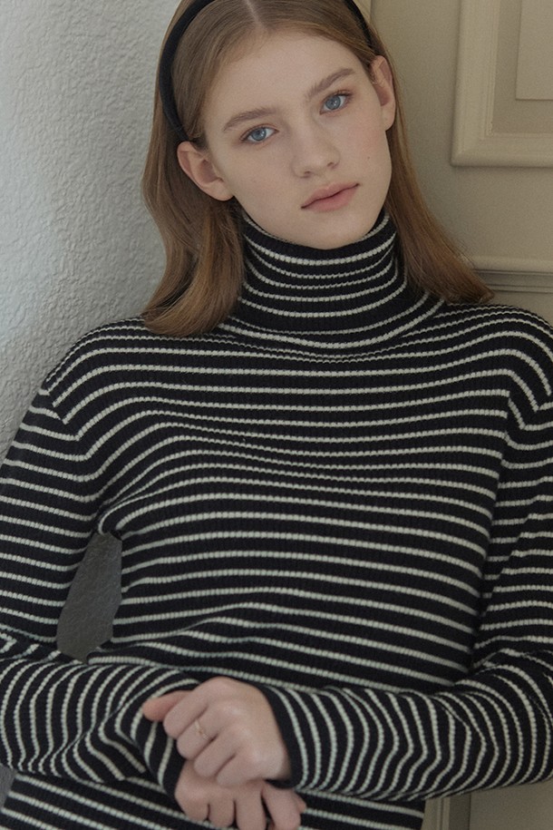 NONLOCAL - 스웨터 - Cashmere Stripe Turtleneck Knit - Black