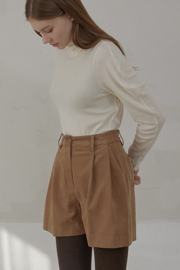 NONLOCAL - 롱/미디팬츠 - Two Tuck Corduroy Short Pants - Beige