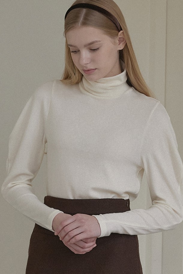 NONLOCAL - 긴소매 티셔츠 - Wool Tencel Volume Sleeve Turtleneck - Cream