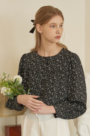 Floral Shirring Blouse - Black