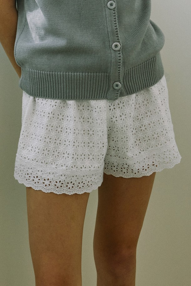 NONLOCAL - 쇼트팬츠 - Flower Punching Lace Shorts - White