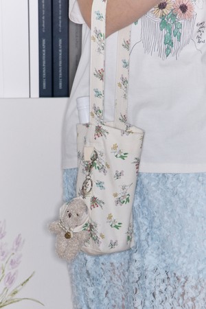 [논로컬 X 이하여백] Multi Floral Hand Drawing Tumbler Bag - Ivory