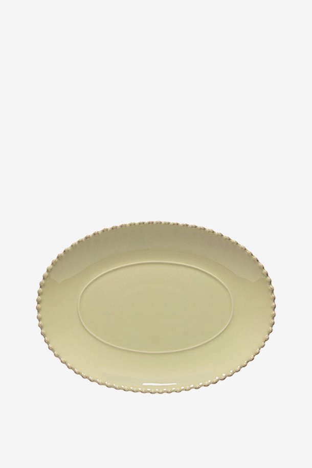 [Costa Nova] 펄 릴리그린 33cm 타원 서빙 접시는 파인 스톤웨어 소재로 제작되어 릴리그린 색상이 돋보이는 제품입니다. 33cm 크기의 타원형 디자인으로, 무지 패턴과 주방 및 서빙 용도로 활용 가능합니다. 식기세척기 사용이 가능하여 편리하게 사용할 수 있으며, [Costa Nova] Pearl 시리즈 특유의 고급스러움을 더합니다.
