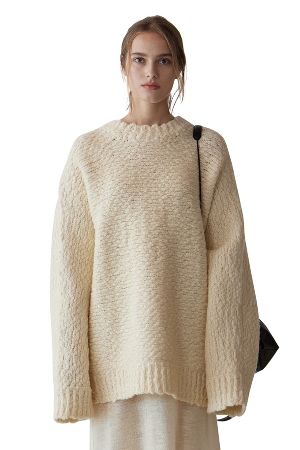 GREYYANG - 스웨터 - PILLOW WOOL KNIT (CREAM)