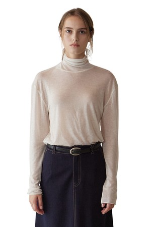 LOOSEFIT TURTLE NECK T (IVORY)