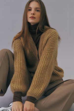 [히로인] [22FW] Mohair volume knit cardigan (camel)