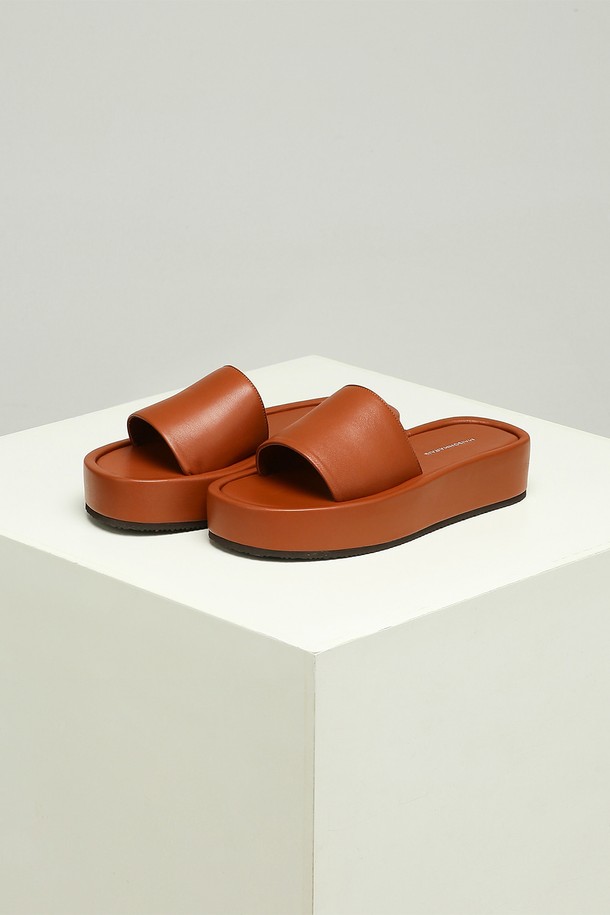 MAISON MARAIS - 슬리퍼/뮬 - [21SS] LAMB SKIN PLATFORM SLIDES [TAN]