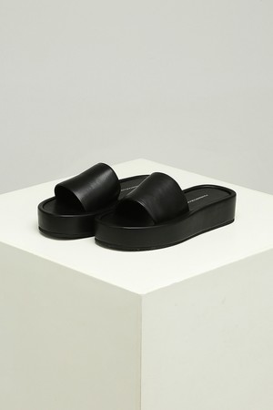 [21SS] LAMB SKIN PLATFORM SLIDES [BLACK]