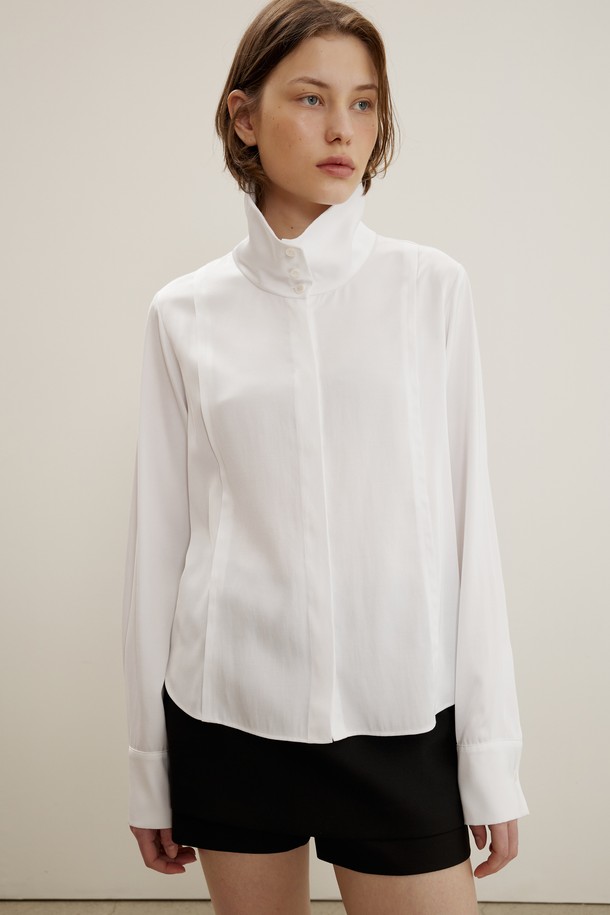 MAISON MARAIS - 블라우스 - Backwards Collar Blouse, White