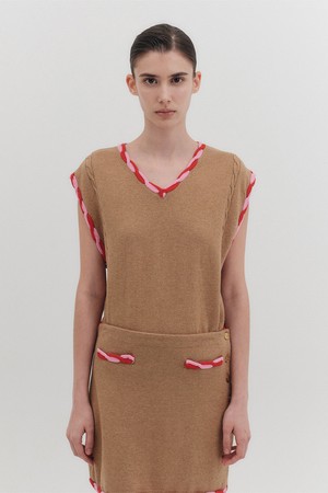 트위스트 엣지 니트 베스트 - 베이지