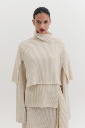 하이넥 니트 케이프 - 아이보리