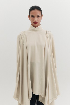 하이넥 플로우 블라우스 - 아이보리