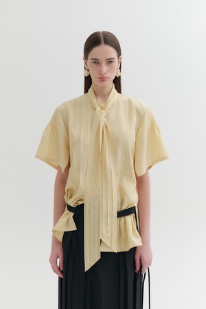 스카프 레이어드 블라우스 - 크림