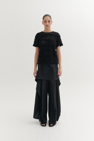 레이스 패널 디테일 티셔츠 - 블랙
