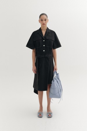 벨티드 로우 웨이스트 셔츠 드레스 - 블랙