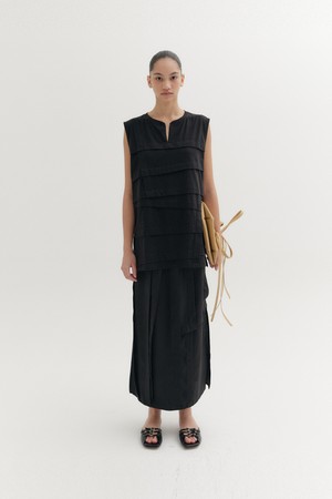 패널 디테일 스커트 - 블랙