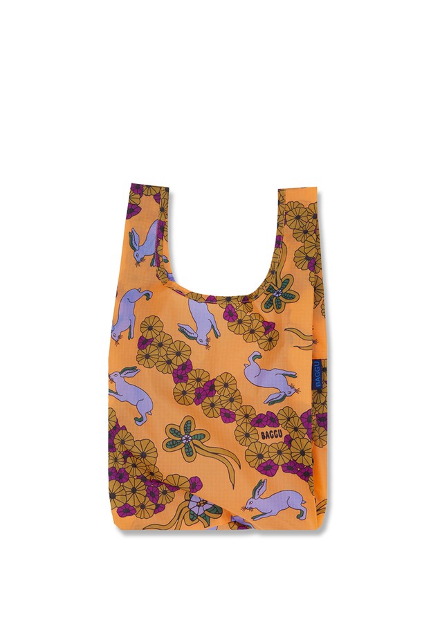 [바쿠백] 소형 베이비 에코백 장바구니 Wild Rabbit은 가볍고 튼튼한 립스탑 나일론 소재로 제작되어 일상과 쇼핑에 유용하게 사용할 수 있습니다. 오렌지와 퍼플 두 가지 컬러로 제공되며, 귀여운 애니멀, 플라워, 프린트 패턴이 돋보이는 디자인입니다. 접이식 파우치가 포함되어 휴대성이 뛰어나며, 가벼운 무게와 사각 모양으로 실용성을 더했습니다.
