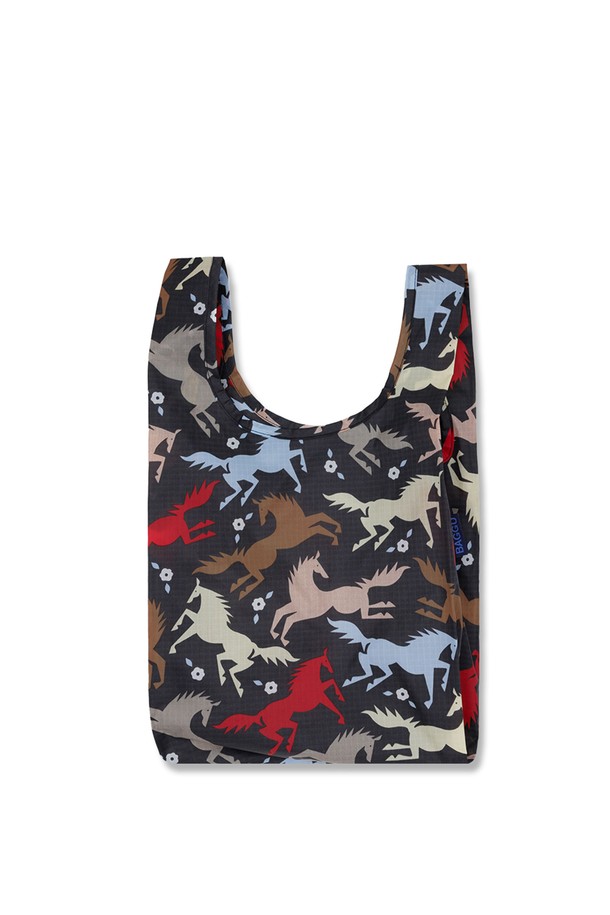 [바쿠백] 소형 베이비 에코백 장바구니 Horse Cut-Outs는 말 모양 컷아웃 패턴이 돋보이는 여성용 에코백입니다. 가볍고 튼튼한 고밀도 립스탑 나일론 소재로 제작되어 접이식, 휴대, 수납, 폴더블 기능을 갖춰 쇼핑, 여행, 일상에서 활용하기 좋습니다. 가방 사이즈는 275 x 450mm이며, 수납 파우치가 포함되어 있어 편리하게 사용할 수 있습니다. 14세 이상 사용을 권장합니다.
