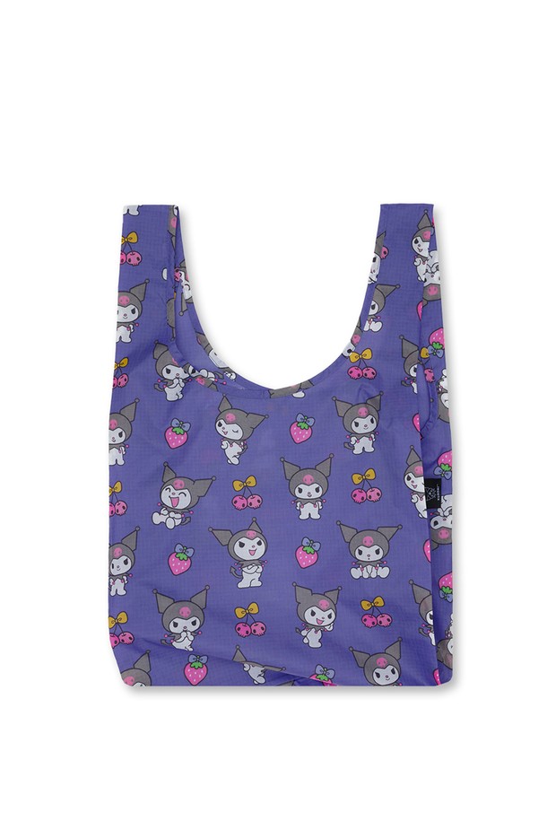 [바쿠백] 휴대용 장바구니 Kuromi는 립스탑 나일론 소재로 제작되어 튼튼하고 가벼우며, 접이식 디자인으로 휴대성을 높인 여성용 장바구니입니다. 앙증맞은 Kuromi 캐릭터 프린트가 돋보이는 퍼플 컬러의 미디엄 사이즈 가방으로, 파우치 보관이 가능하며 쇼핑, 여행, 일상 등 다양한 용도로 활용할 수 있습니다. 오픈형 디자인의 사각 모양 에코백으로, 편리하게 물건을 담고 꺼낼 수 있습니다.
