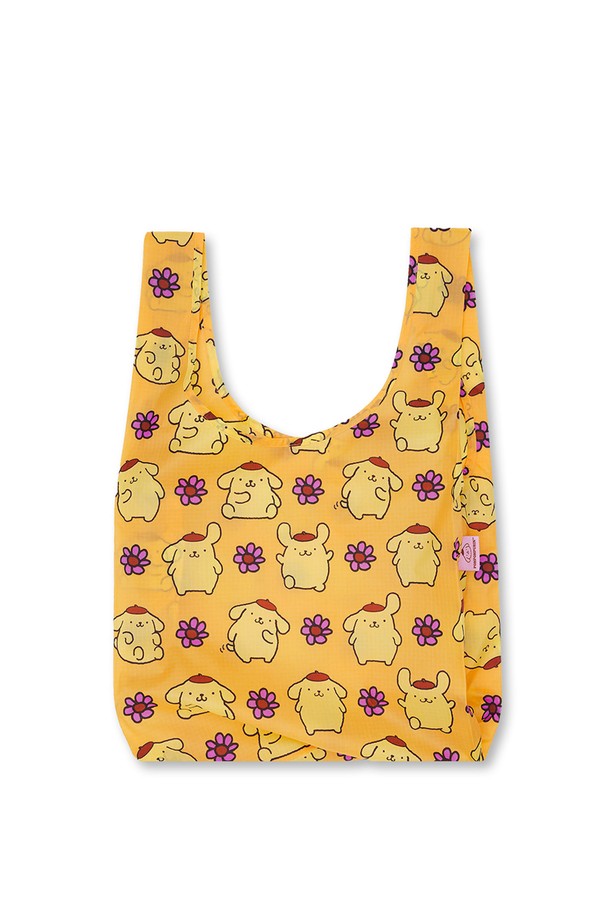 산리오 캐릭터 폼폼푸린 디자인의 [바쿠백] 휴대용 장바구니입니다. 옐로우 컬러에 나일론 소재로 제작되어 튼튼하며, 접이식으로 간편하게 휴대할 수 있습니다. 미디엄 사이즈의 사각형 가방으로, 쇼핑, 일상, 여행 등 다용도로 활용 가능하며, 수납 파우치가 포함되어 더욱 실용적입니다.
