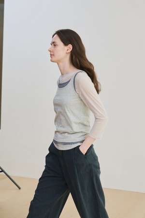 stripe sleeveless (light gray)