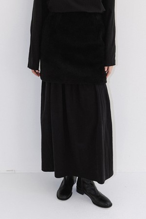 fur skirt (black)