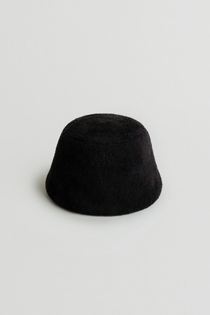 fur bucket hat (black)